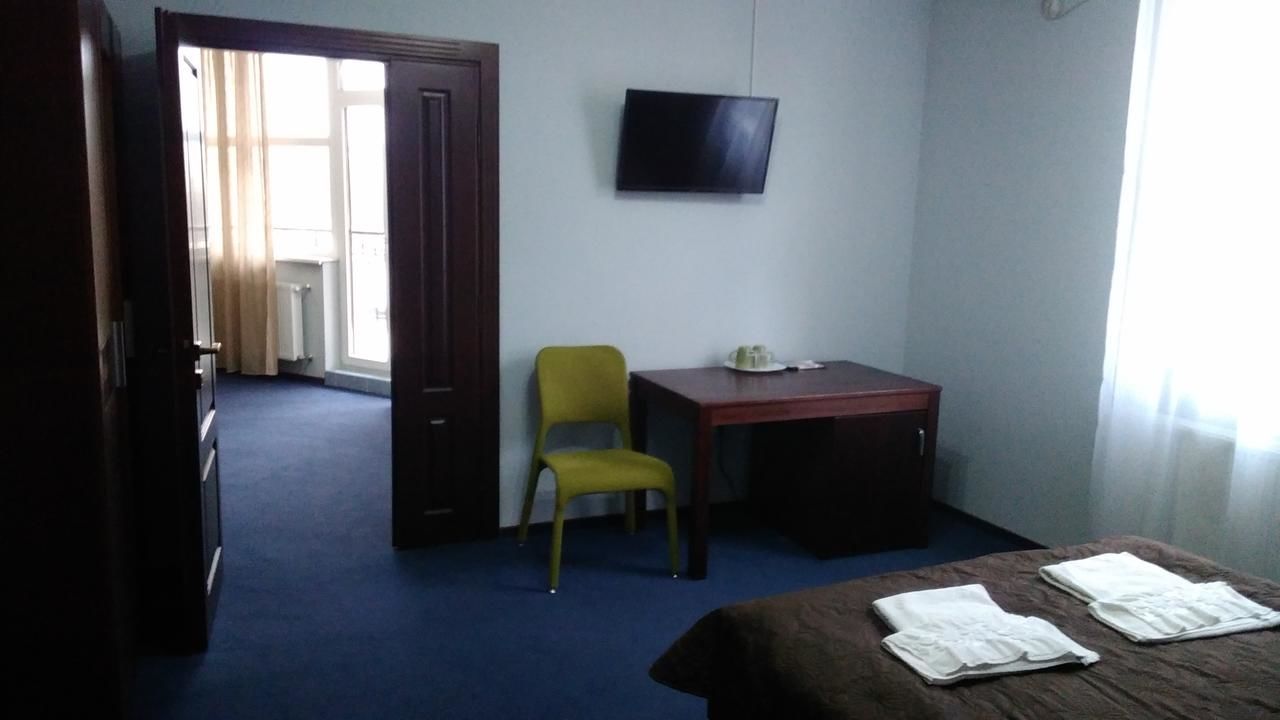 Отель City Club European Черновцы