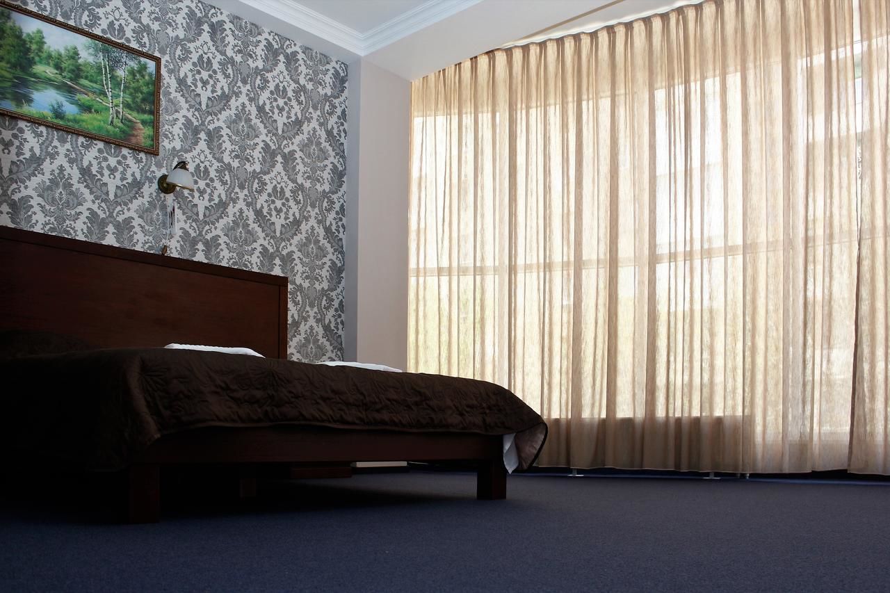 Отель City Club European Черновцы-9