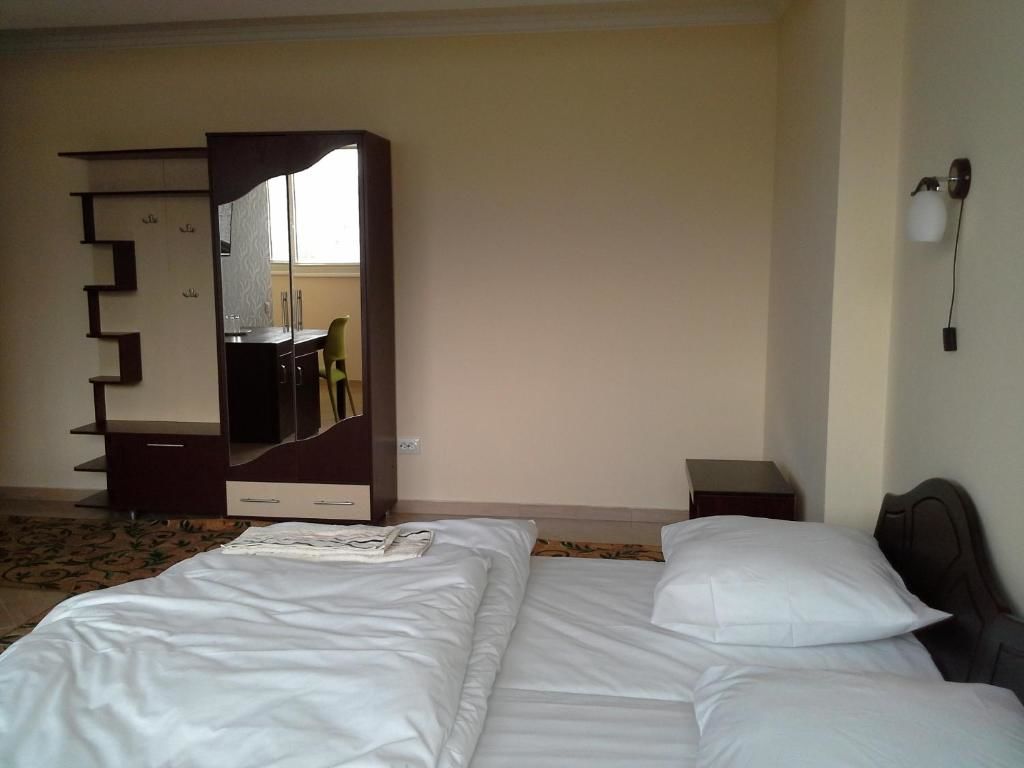 Отель City Club European Черновцы-73