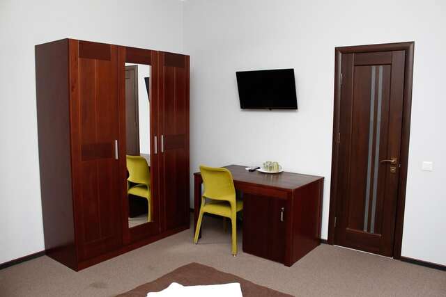 Отель City Club European Черновцы-6