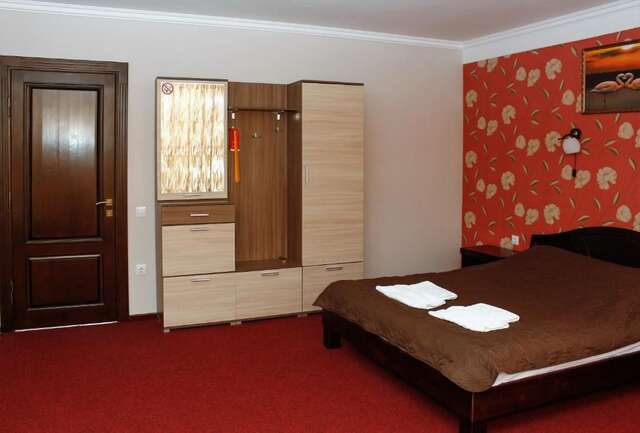 Отель City Club European Черновцы-66