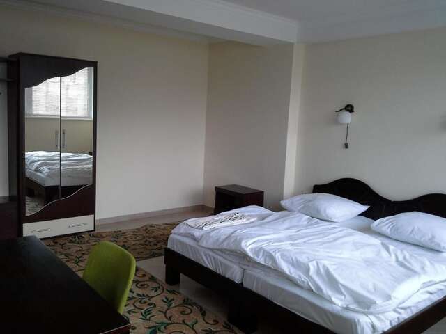 Отель City Club European Черновцы-75